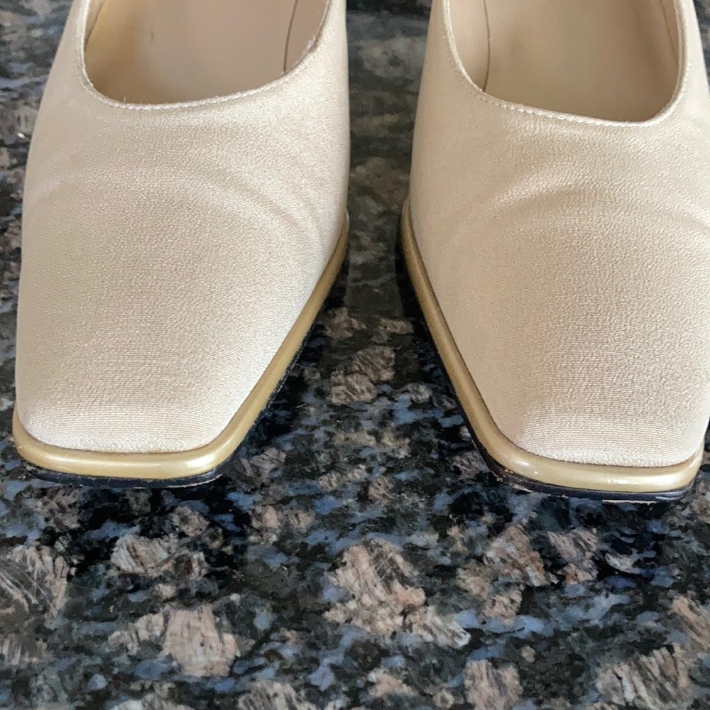 Stuart Weitzman Block Heel Shoes Size 7w - image 5